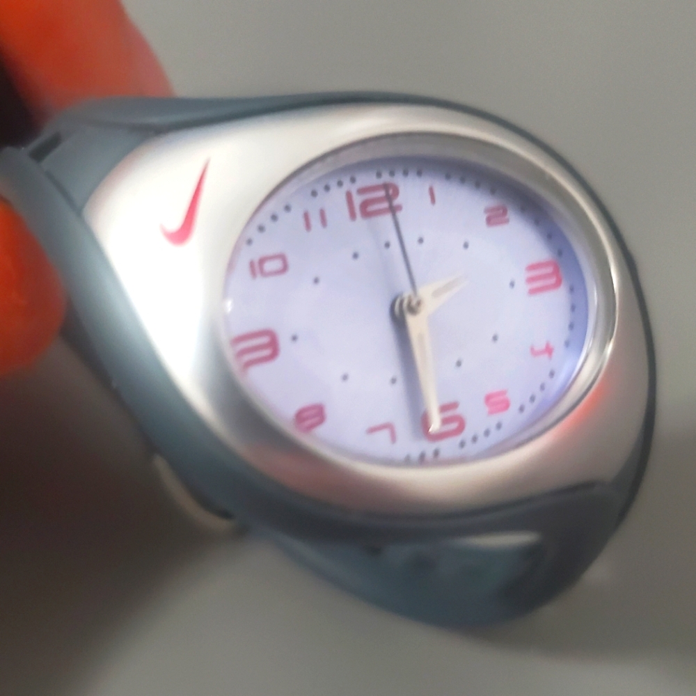 Nike Triax Roar Wk 50D 0007 Women’s Watch Gray Quartz Watch